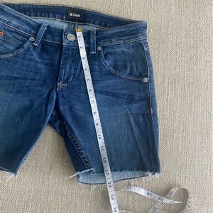 Hudson size 26 cut off jeans